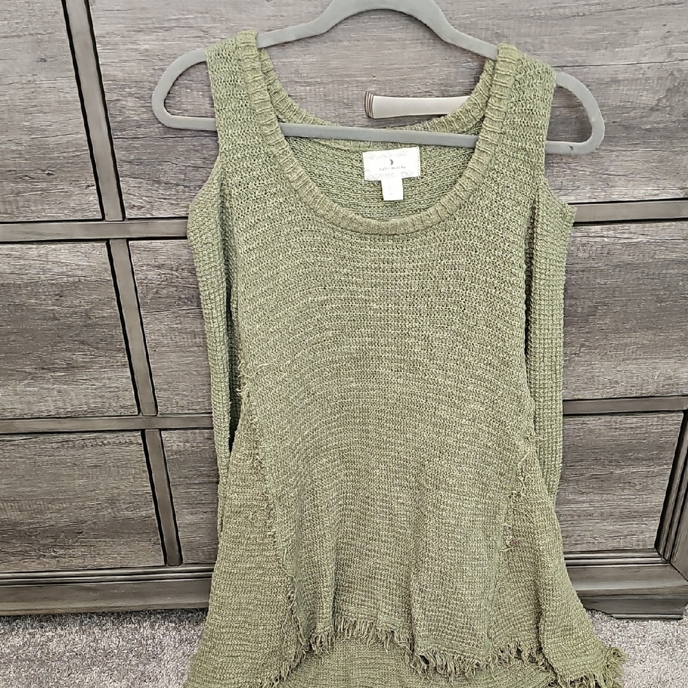 Ruby Moon Women's Khaki Crew Neck Sweater